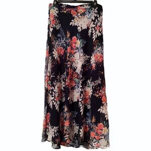 Roz & Ali Size M Floral Black Maxi Skirt